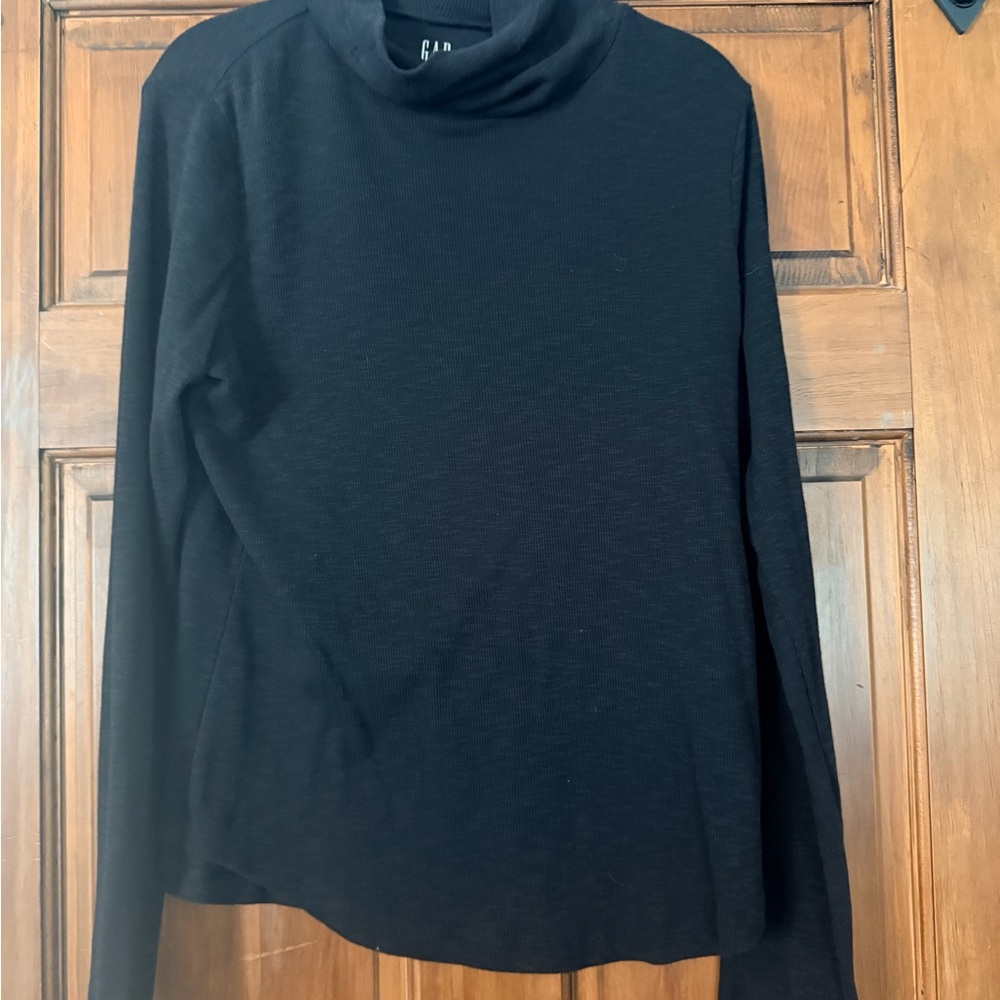Women’s GAP Charcoal Ribbed Turtleneck
